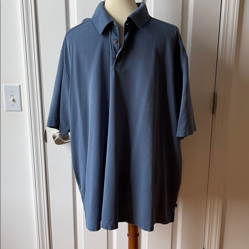Great condition Tommy Bahama men’s polo shirt!